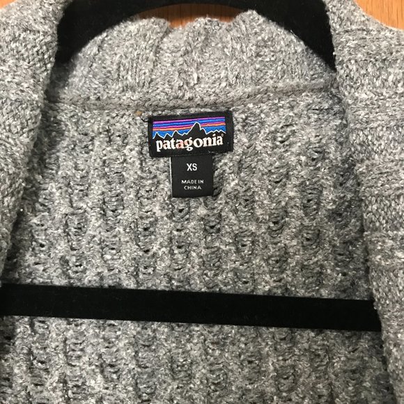 Patagonia Women's Off Country Cardigan - Extra Small - Feather Gray - Picture 3 of 5